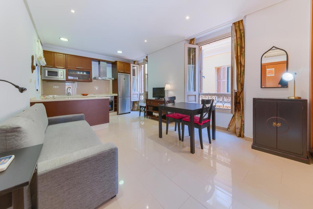 Holidays2Malaga Lazcano High Wifi & French Balcony Exteriör bild